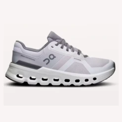 On Women’s Cloudrunner 2 Frost/White